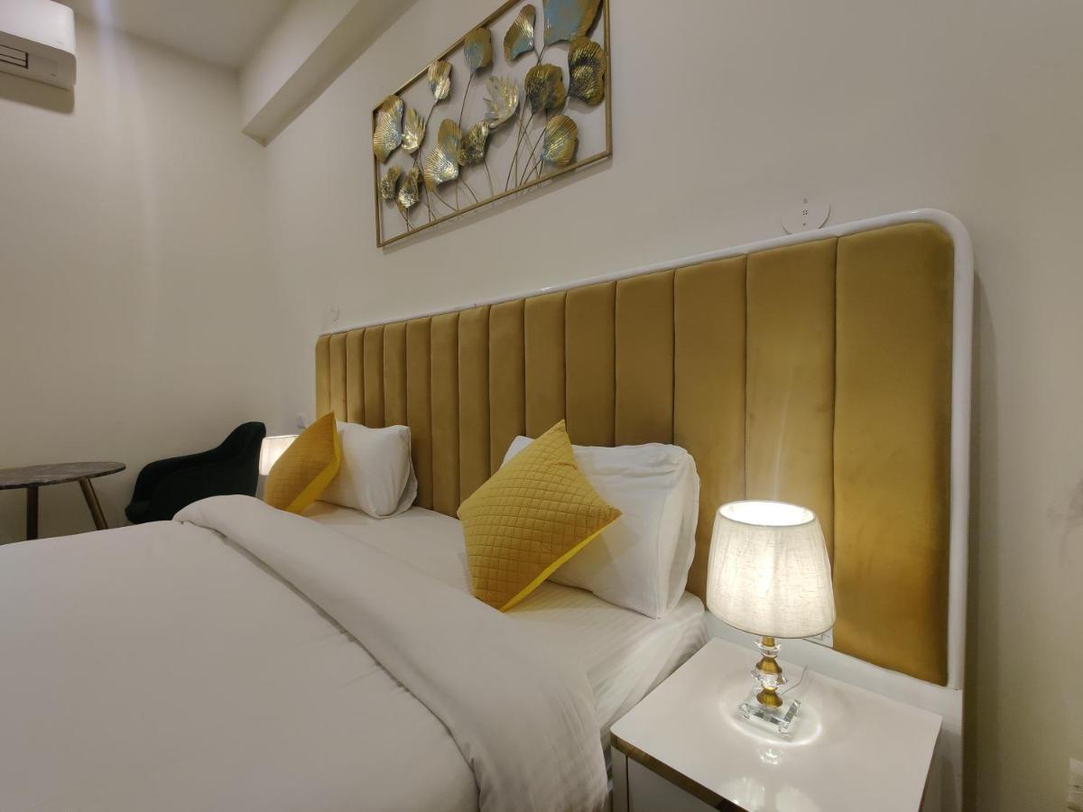 Amahi Inn Gurgaon Exterior photo