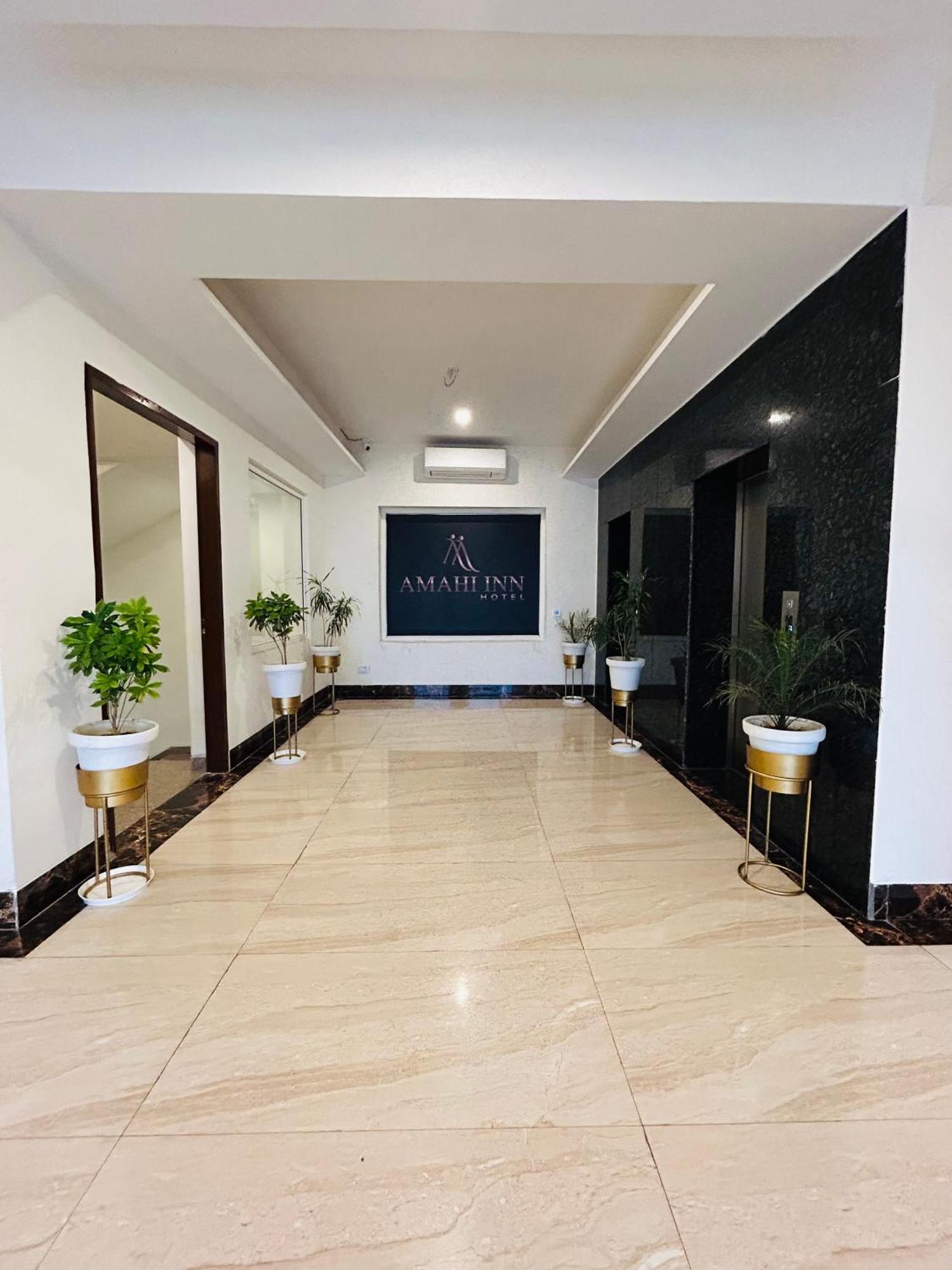 Amahi Inn Gurgaon Exterior photo
