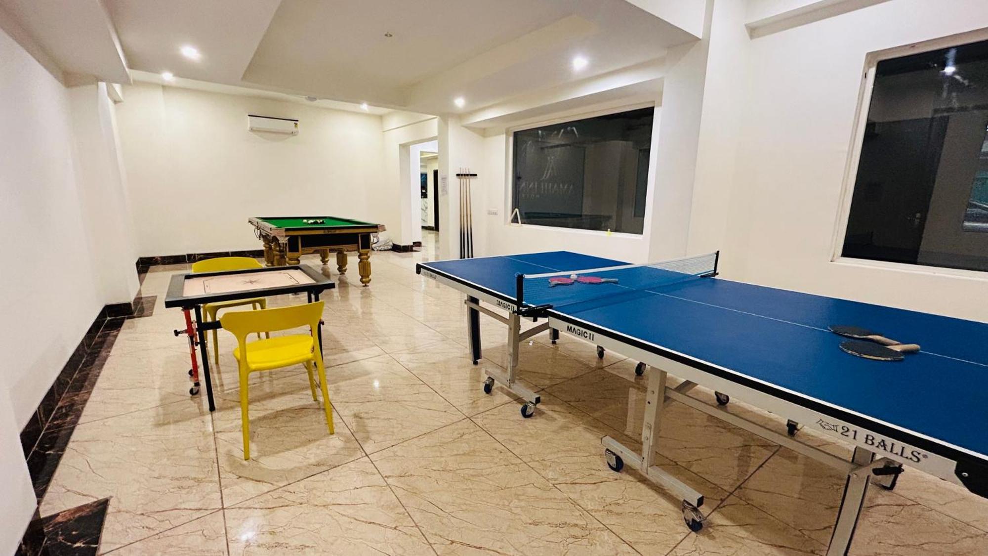 Amahi Inn Gurgaon Exterior photo